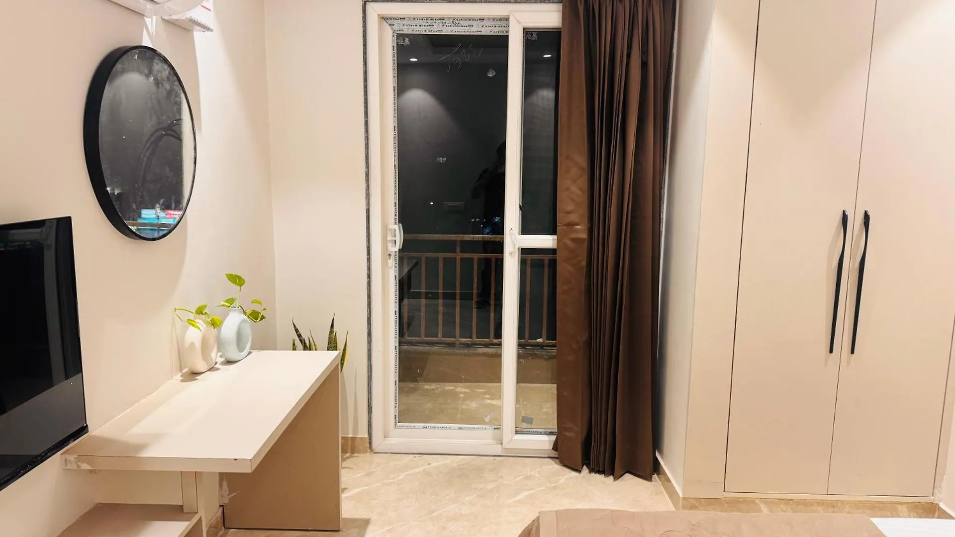 Upshelters Serviced Apartments Gurgaon